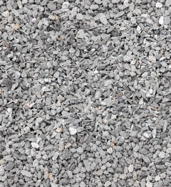 Agregado de alta resistencia utilizado para la producción de concreto y obras que requieren mayor estabilidad estructural, proporcionando un excelente soporte en diferentes tipos de construcción.